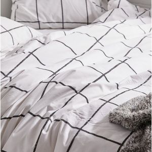 Urban Outfitters Queen Duvet Cover Distressed Check